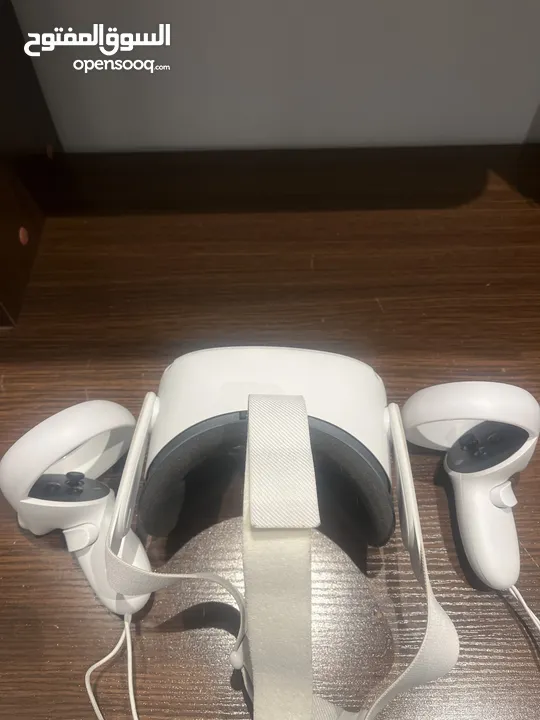 Meta Quest 2 (Virtual Reality)