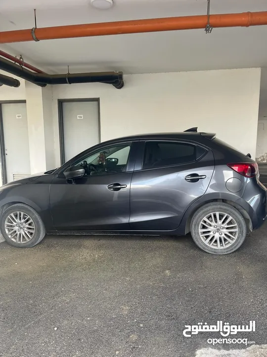 MAZDA 2 2020