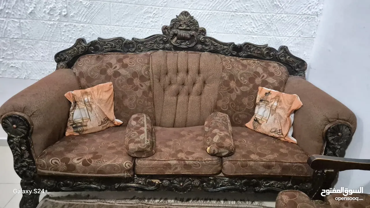 طقم كنب للبيع