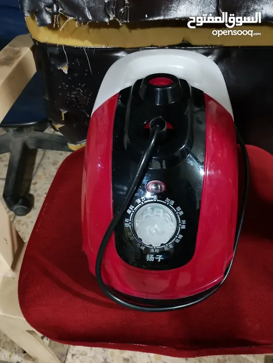 للبيع تحتاج إلى بربيش فقط السعر 15دينار مكوه بخار سعرها جديد 27دينار الله يبارك لصاحب النصيب
