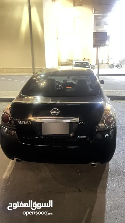 نيسان التيما موديل 2012