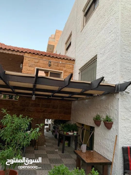 بيت في مرج الحمام بسعر مغري عباره عن عماره خاصه 3 طوابق