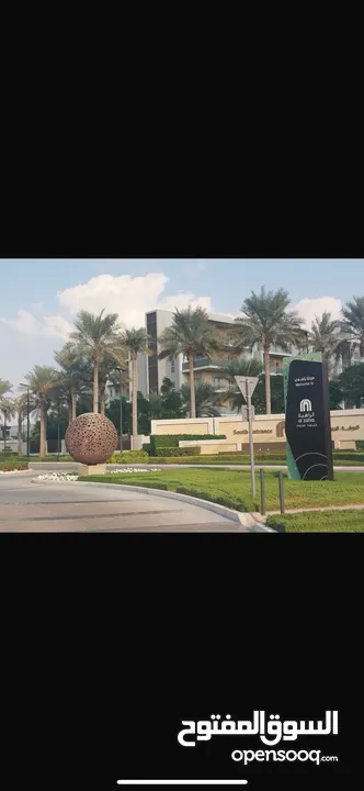 فرصه للبيع استيديو في الزاهيه اكبر مساحه 553m مع مسبح و موقف خاص لسيارات