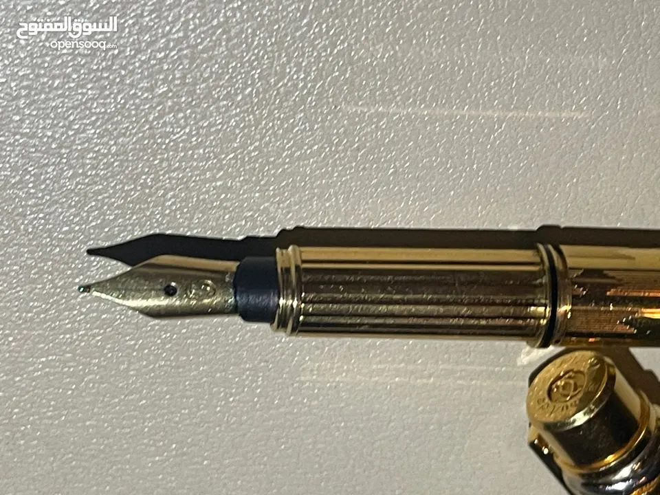 Cartier  Fountain Pen with Gold 18K