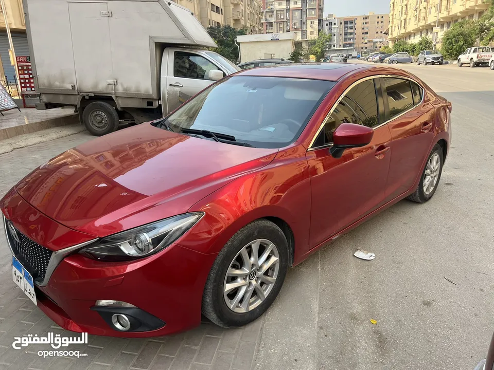 Mazda 3 Red 2015 فابريكه نادره تكيف تاتش