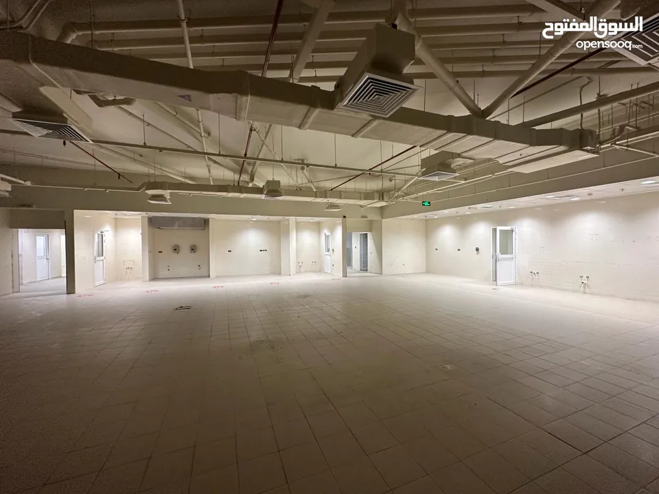 1005 SQM Spacious Retail Shop for Rent