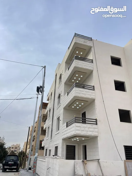 شقق فاخره ومميزه للبيع