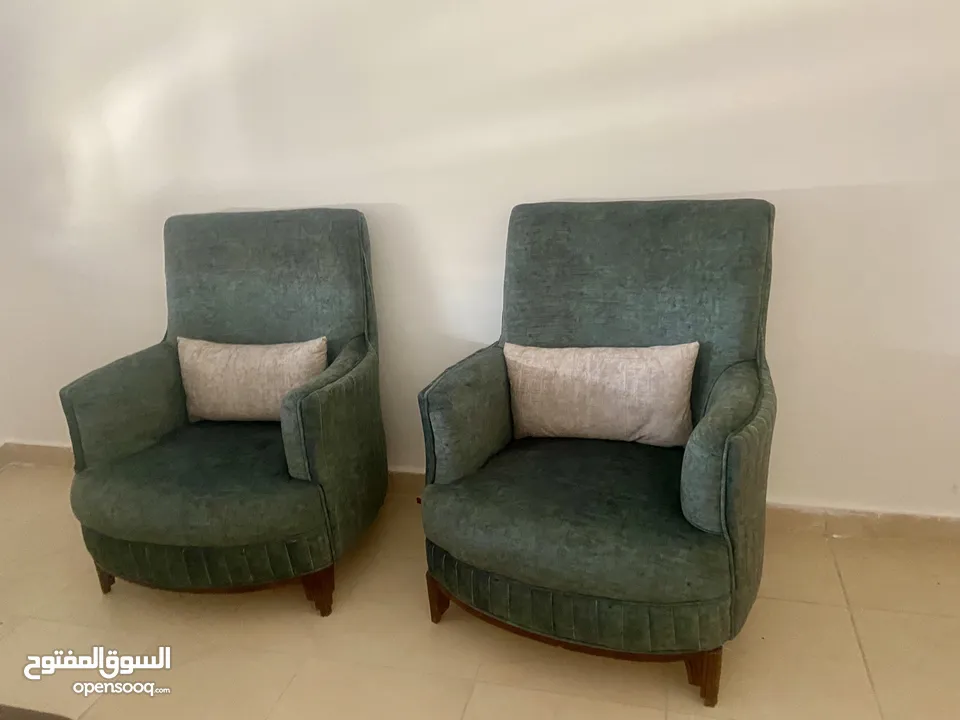 أثاث مستعمل كامل للبيع استخدام اقل من سنة البيع بداعي السفر