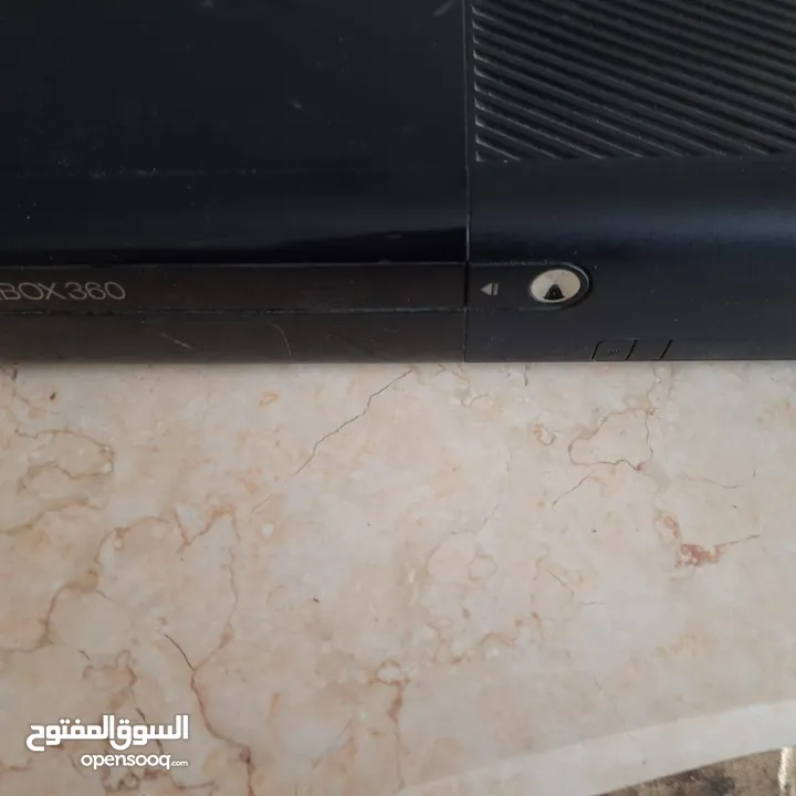Xbox 360 E 250G معدل وارد السعوديه