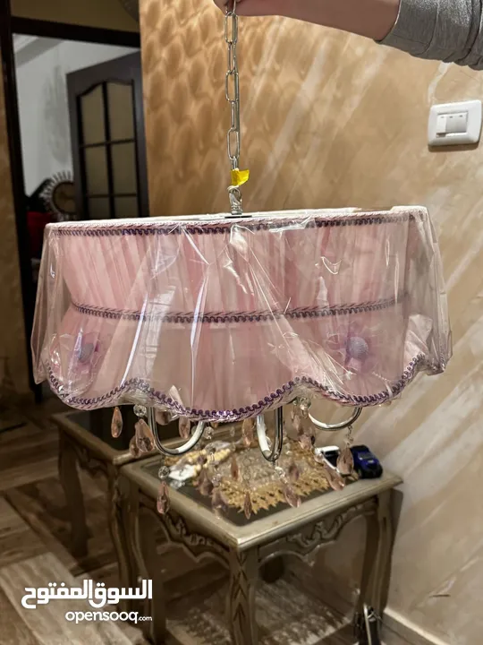 ثريات بحاله ممتازه