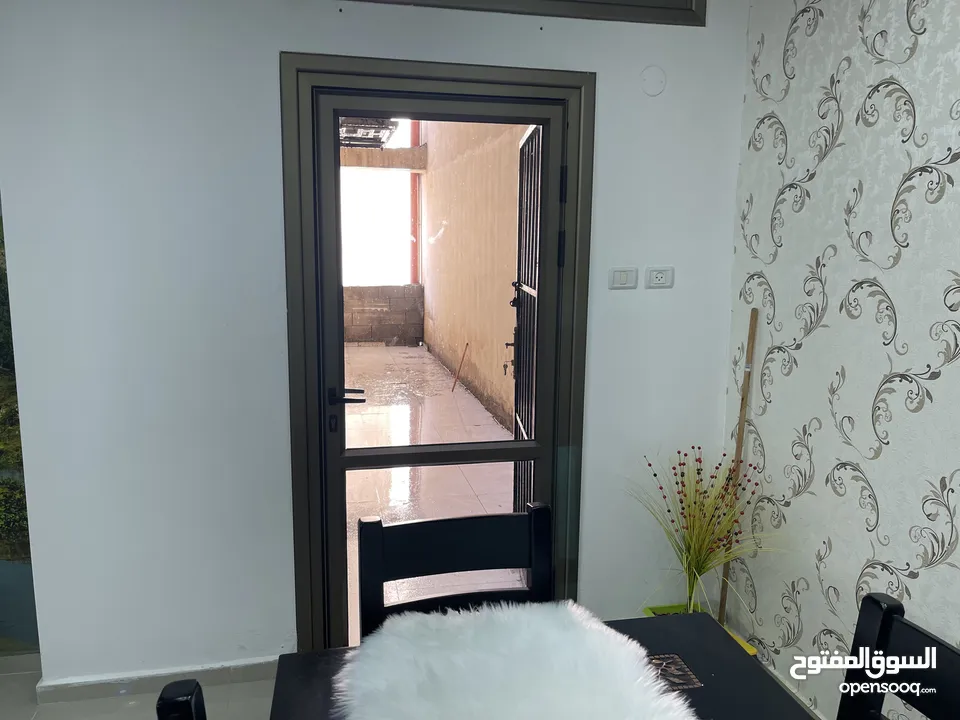 شقه صغيره مفروشه للبيع بشكل مستعجل