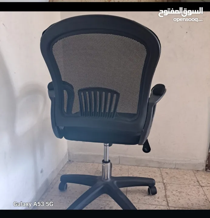 كرسي مكتبي  مستعمل 3 اسابيع