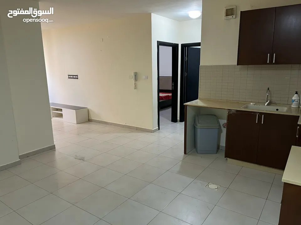 استوديو 70م للبيع مفروش جاهز