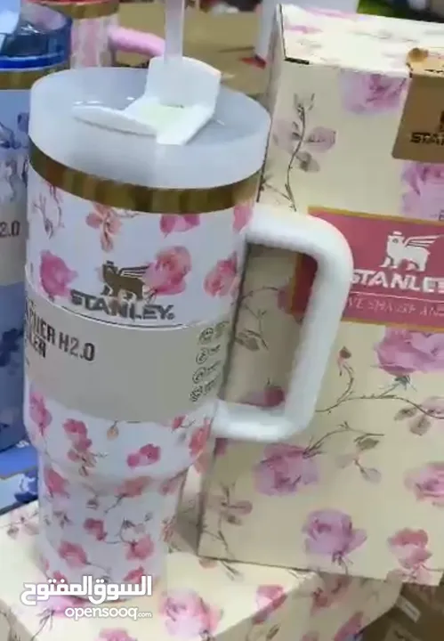 Stanely cup  كوب ستانلي الترند المورد بشكل جديد  سعتها 1200 مل  مختمة كامل مع كرتونتها وشهادتها