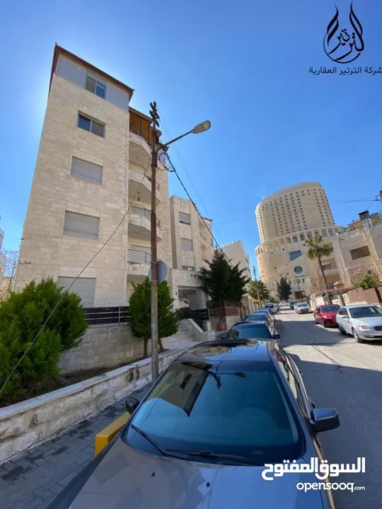 شقة طابق ارضي في اجمل وارقى مناطق جبل عمان قرب الرويال :