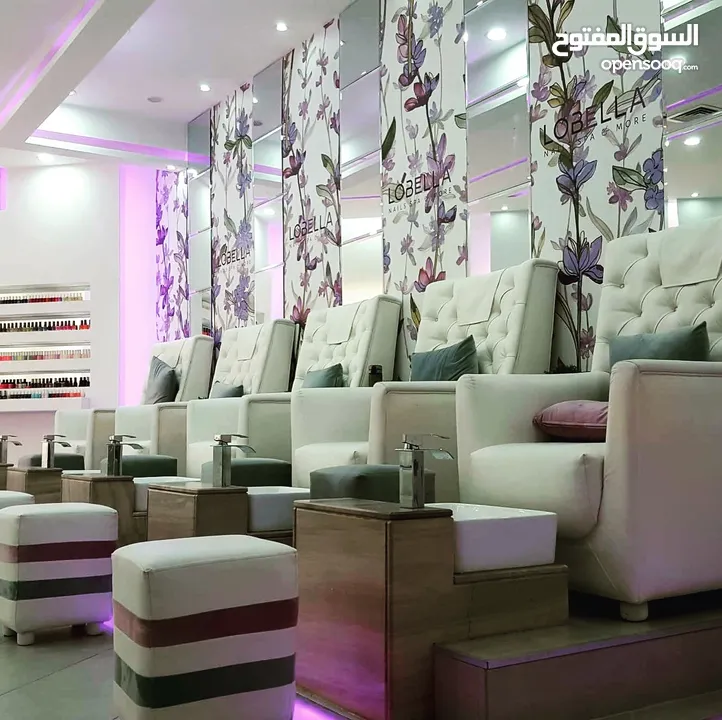 .صالون للعناية بالاظافر و سبا    .                          .Nails Spa &More .