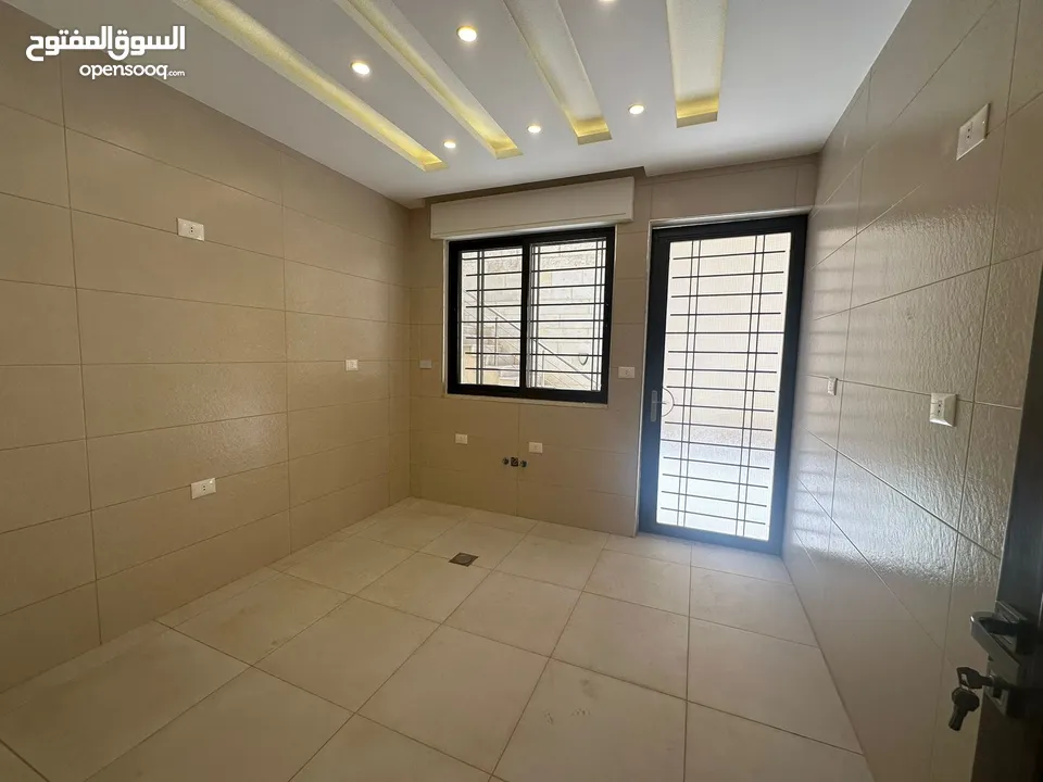 شقه غير مفروشه للبيع في منطقه عبدون ( Property ID : 39320 )