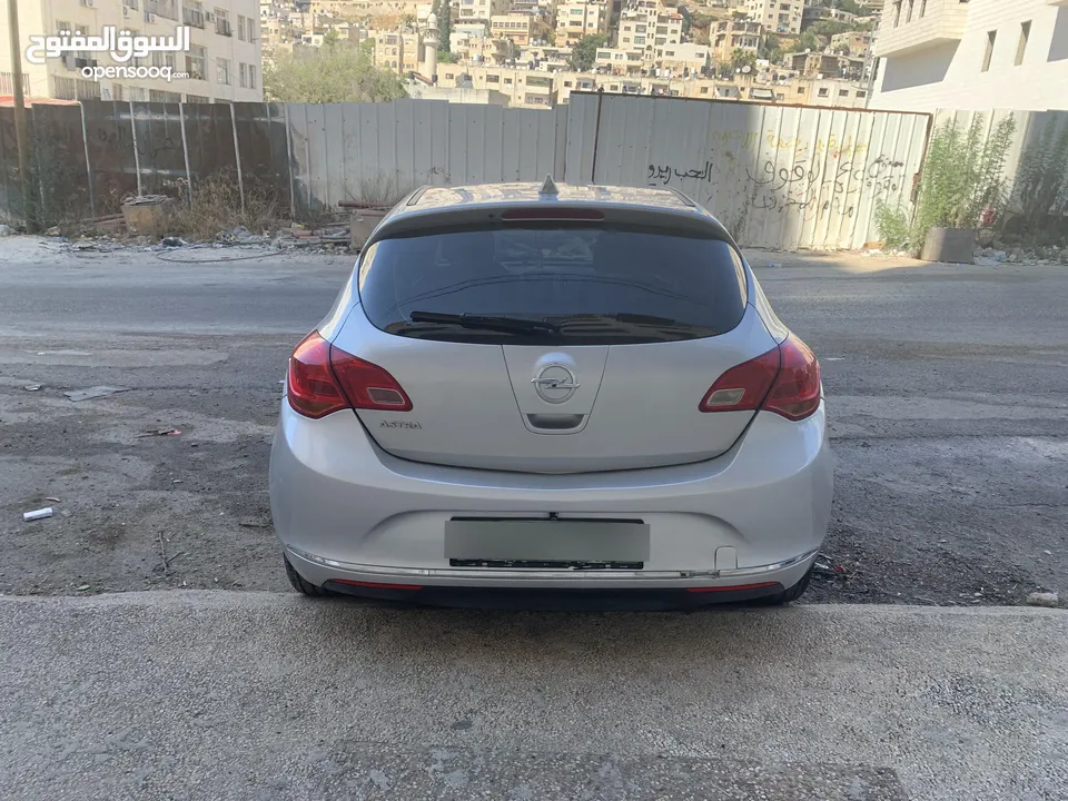 Opel astra 2013