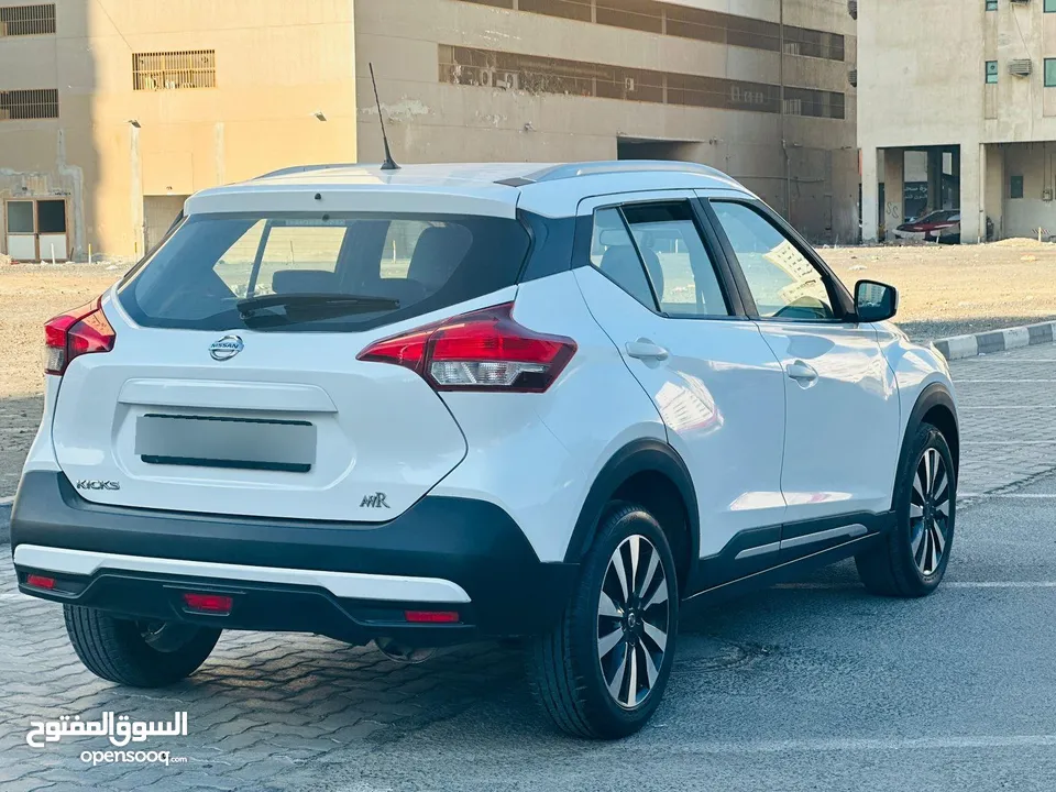 nissan kicks