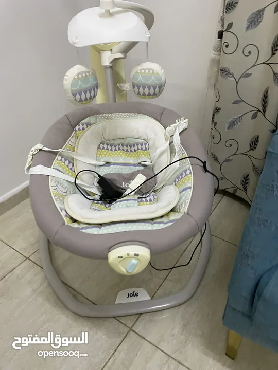 كرسي هزاز للاطفال الرضع / ماركة joie