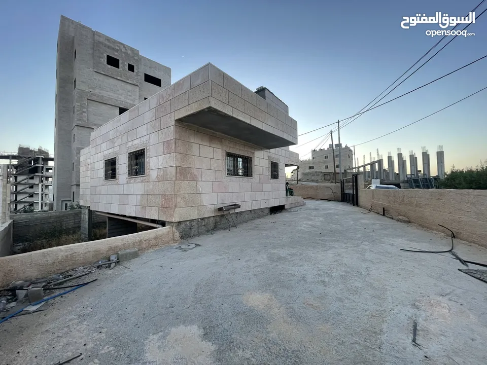 منزل لللبيع منطقة ام الطلع الشواوره