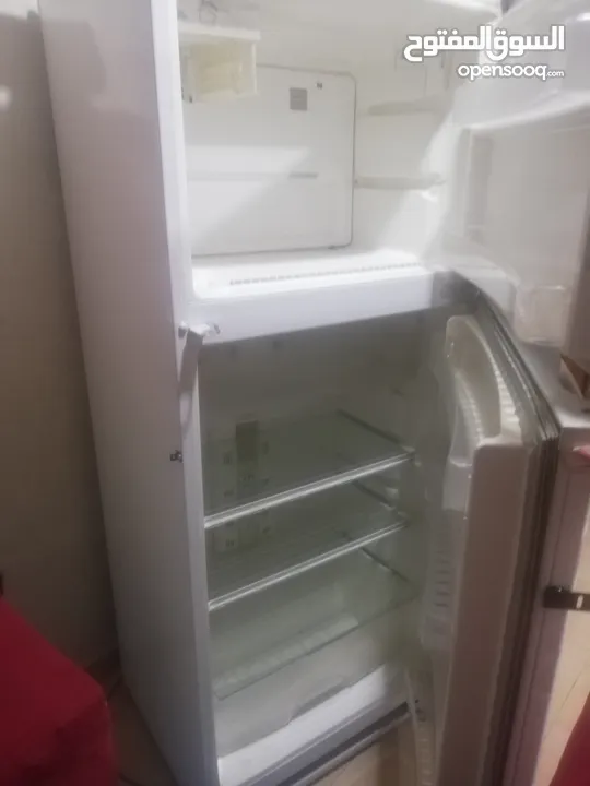 ثلاجة وكولار نظاف شوف الوصف