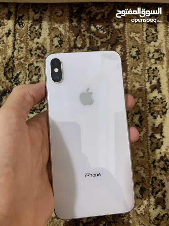 ايفون XS mix  للبيع حاله جيده 256 جيجا