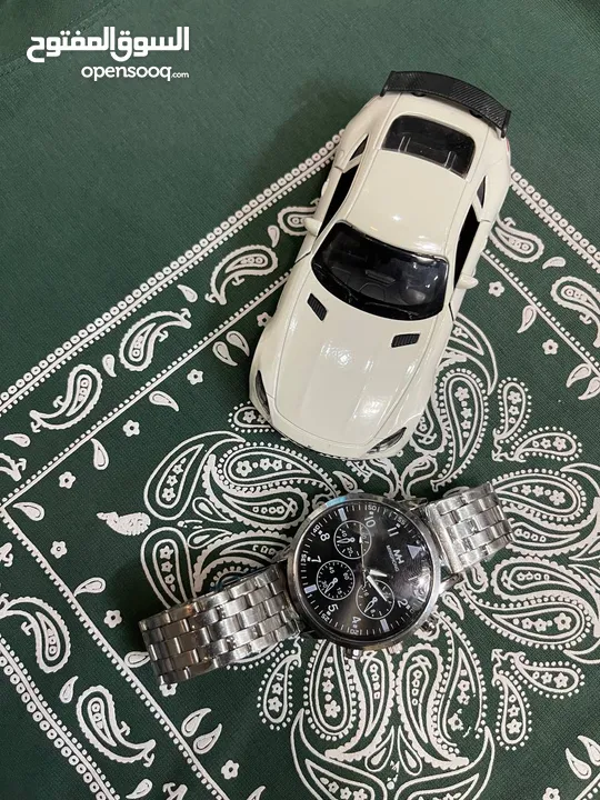 ساعة يد سلسلة