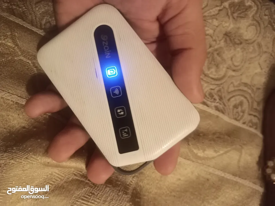 راوتر زين بحالة ممتازة