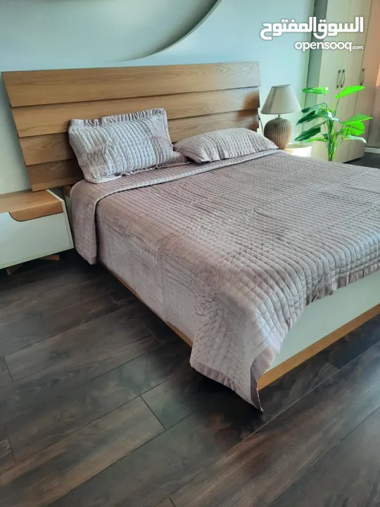 شقة مميزة للبيع مع الأثاث