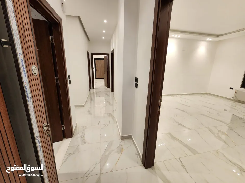 شقة للبيع على طريق المطار ( البنيات )  ref : 14365