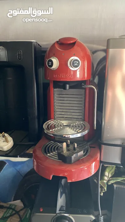 مطلوب ماكنات دولشي جوستو و نسبريسو Nespresso  معطلة