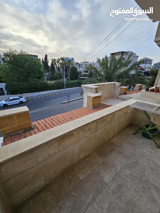 شقة مفروشة في عبدون للايجار سنوي موقع مميز جدا  apartment for rent