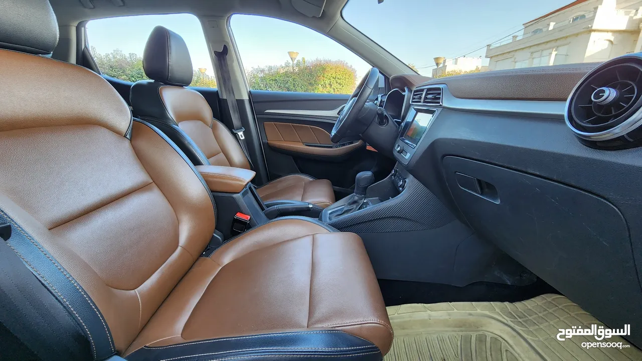 أكثر سيارة بنزين اقتصادية وعملية  MG ZS وارد الوكالة 2019