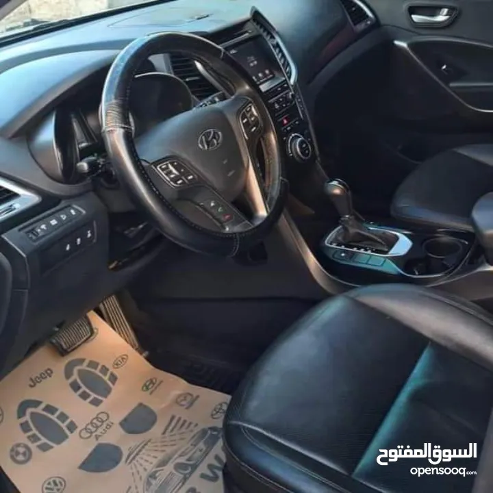 جيب هيونداي  سنتافي 2016  سبع ركاب للبيع