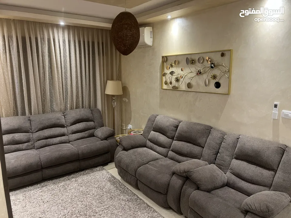 شقه للبيع ضاحية الرشيد خلف جامعة الاميره سميه