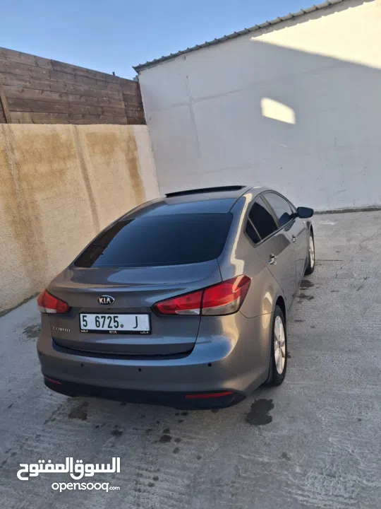 كيا سيراتو. 2017  عداد 66 الف فقط