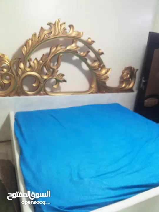 غرفة نوم مستعمله شبه جديد فرشه طبيه الزرقاء حي معصوم