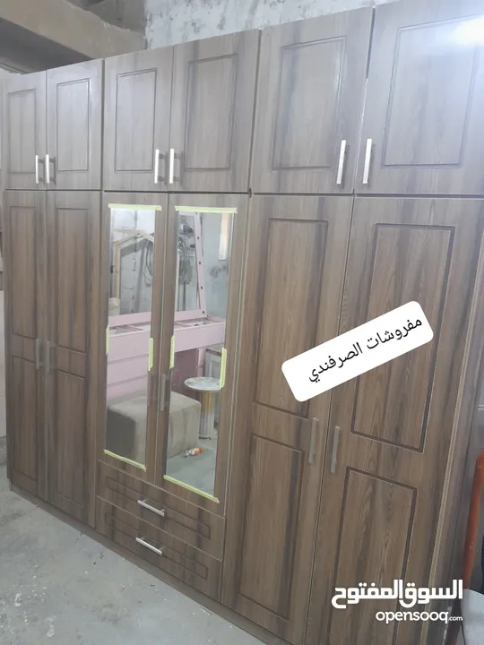 خزائن ملابس خشب لامنيت 18م لاتيه او حسب الطلب احجام كبيره درف او سحاب جميع الوان