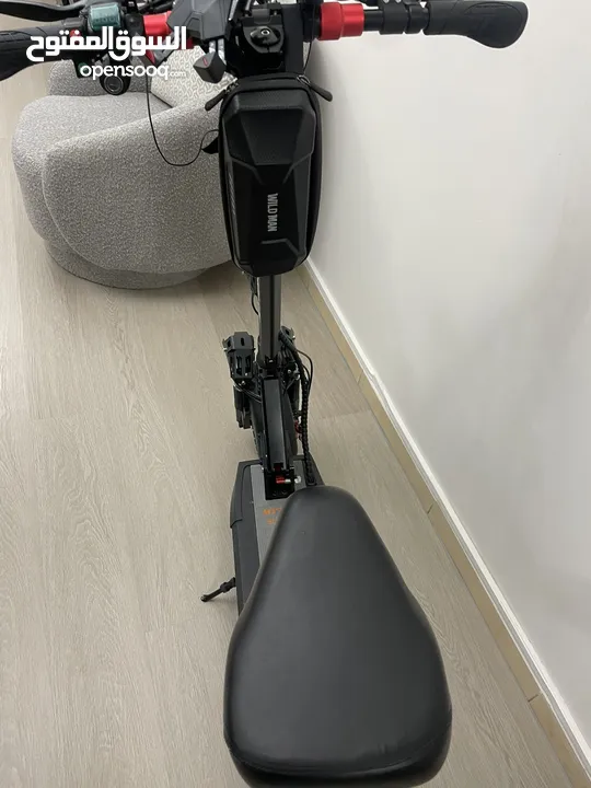 electric scooter with a seat