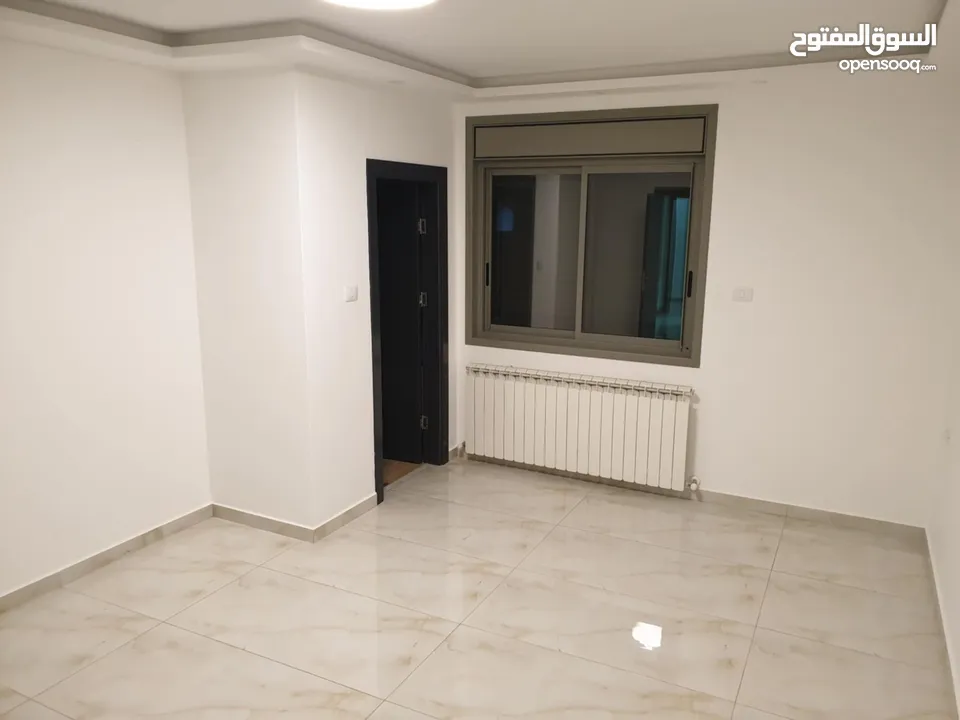 شقة فاخرة للبيع في الطيرة – 185م – تشطيب جديد