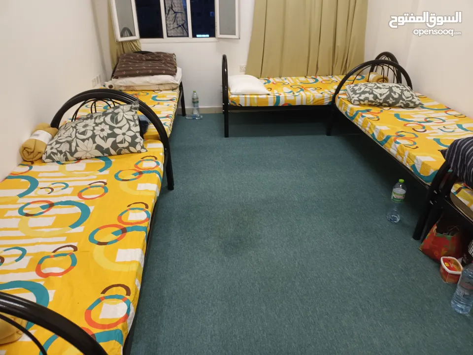 Khaleej hostel provides Furnished Executive Bed Space with free WIFI, Electricity, Water, Kitchen