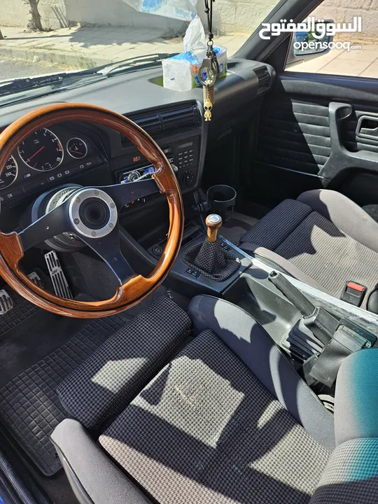 بوز النمر مواصفات كاملة . 1990 E30 M-technic II. كل اشي راكب أصلي BMW
