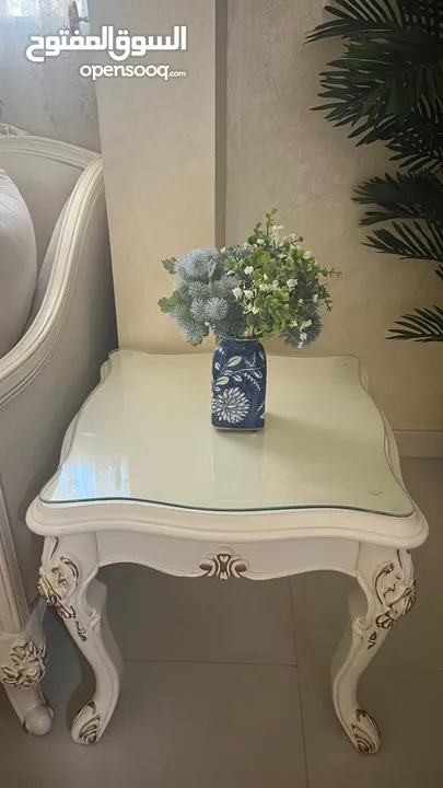 طقم كراسي وطاولات لصاله الجلوس