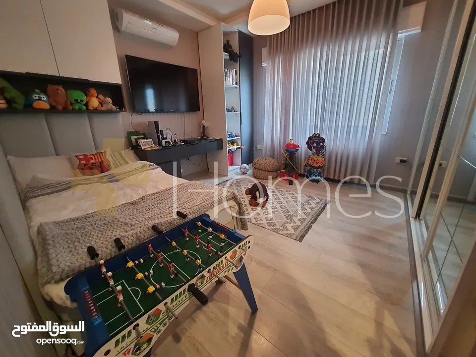 شقة اخير مع روف دوبلكس للبيع في قرية النخيل بمساحة اجمالية 299م