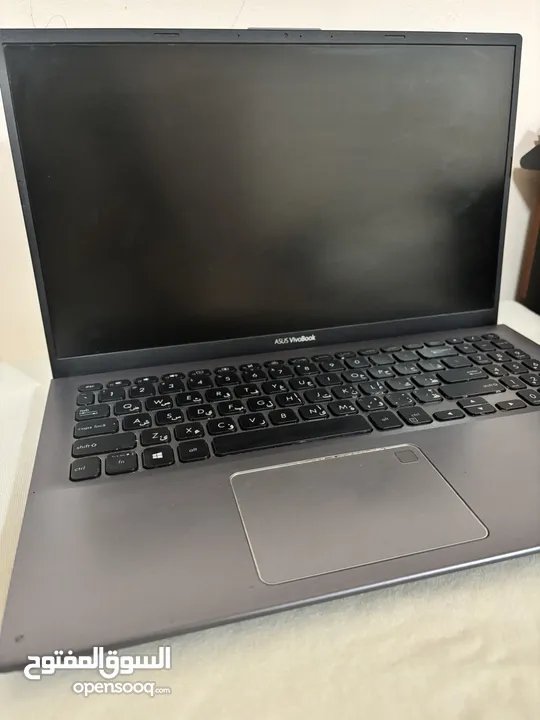 لابتوب ASUS vivobook حالته ممتازه يصلح للدراسه باللون الرمادي سعر مخفض