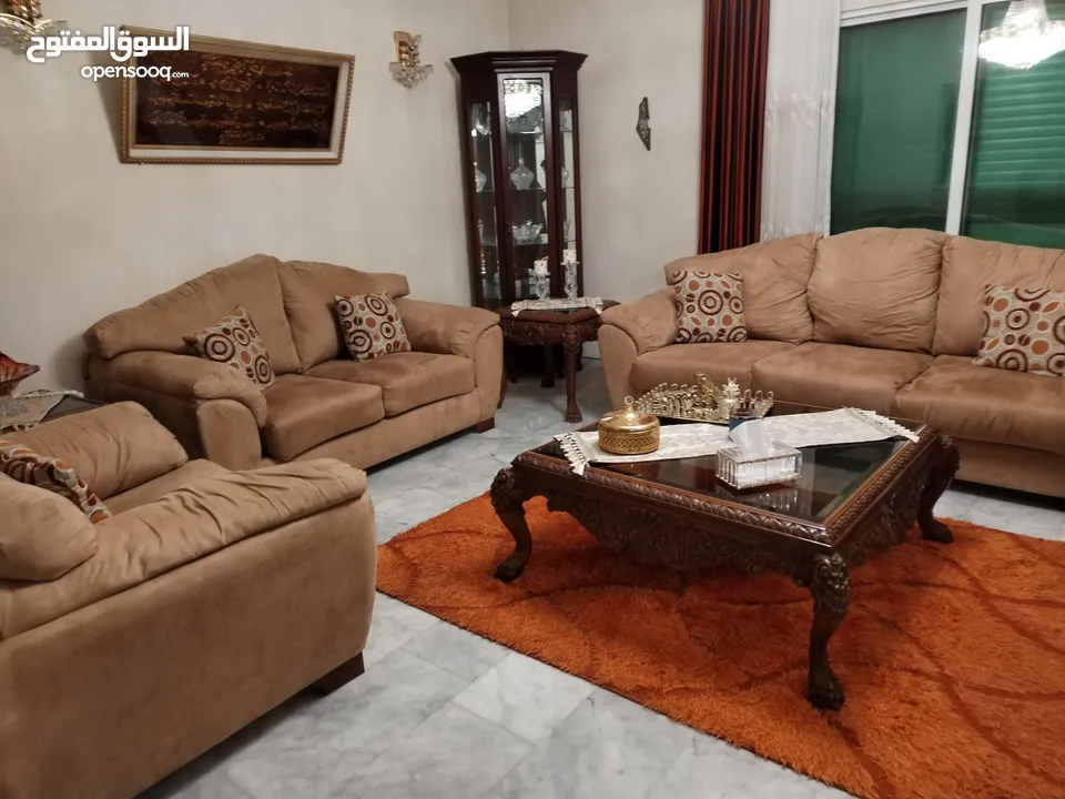 غرفه جلوس امريكي تسع مقاعد