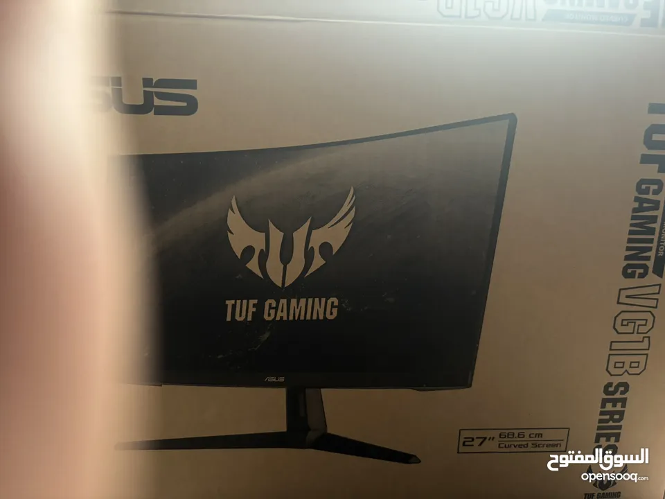 شاشة اسوس tuf Gaming VG1B series 27 in  165hr الشاشه ما استعملتها بكرتونتها للبيع بسبب السفر