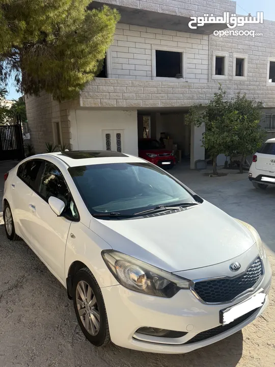 كيا سيراتو k3 سعرررررر حرررررررق حرررررررق مع فتحة سقف