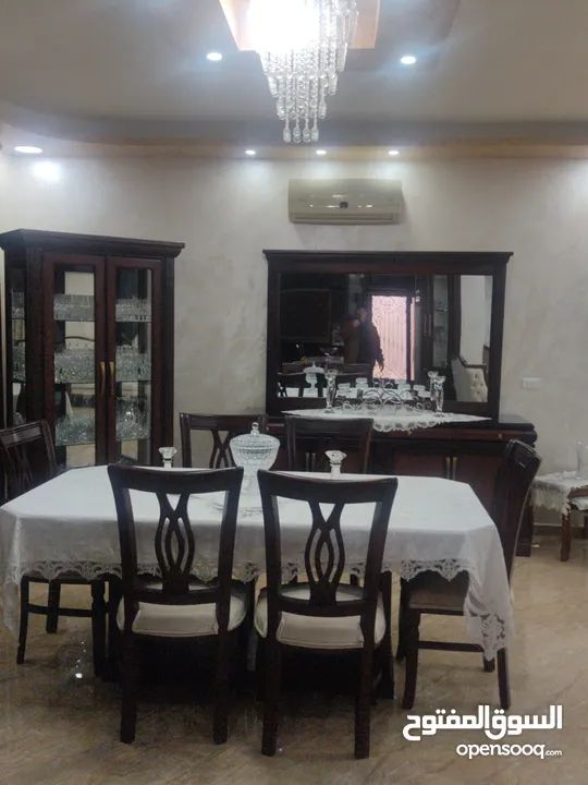 بيت مستقل  4 غرف نوم ماستر روم 4 واجهات حجر بلكونات صالات كراج خزان ماء تدفئه سور حديقه عزل اطلاله ح